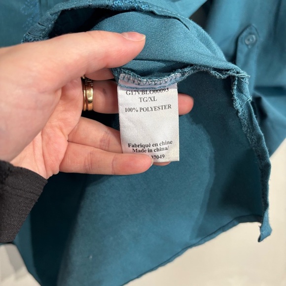 🎉4/30$🎉 Teal Button-Up Blouse with Embroidery Details 💙 - Picture 3 of 4